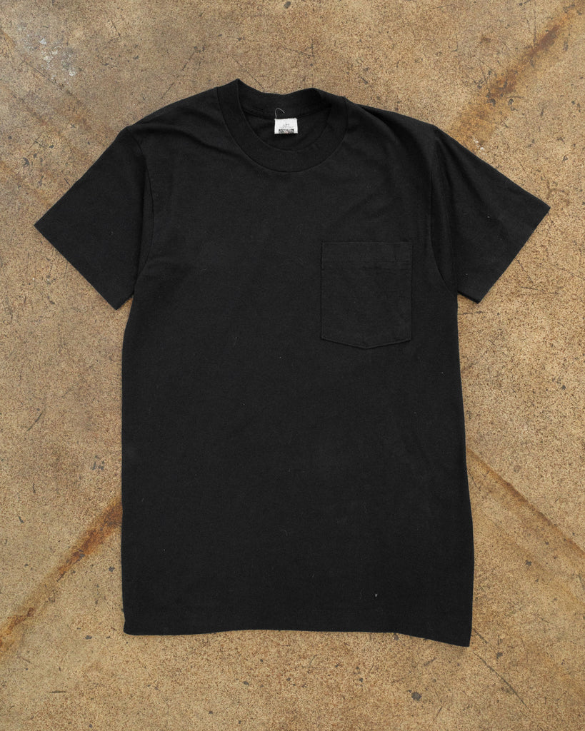 Single Stitched Black Blank Pocket Tee - 1990s front photo