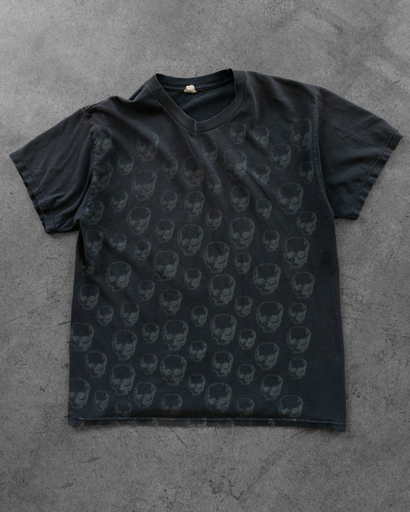 Skull Graphic Tee front photo