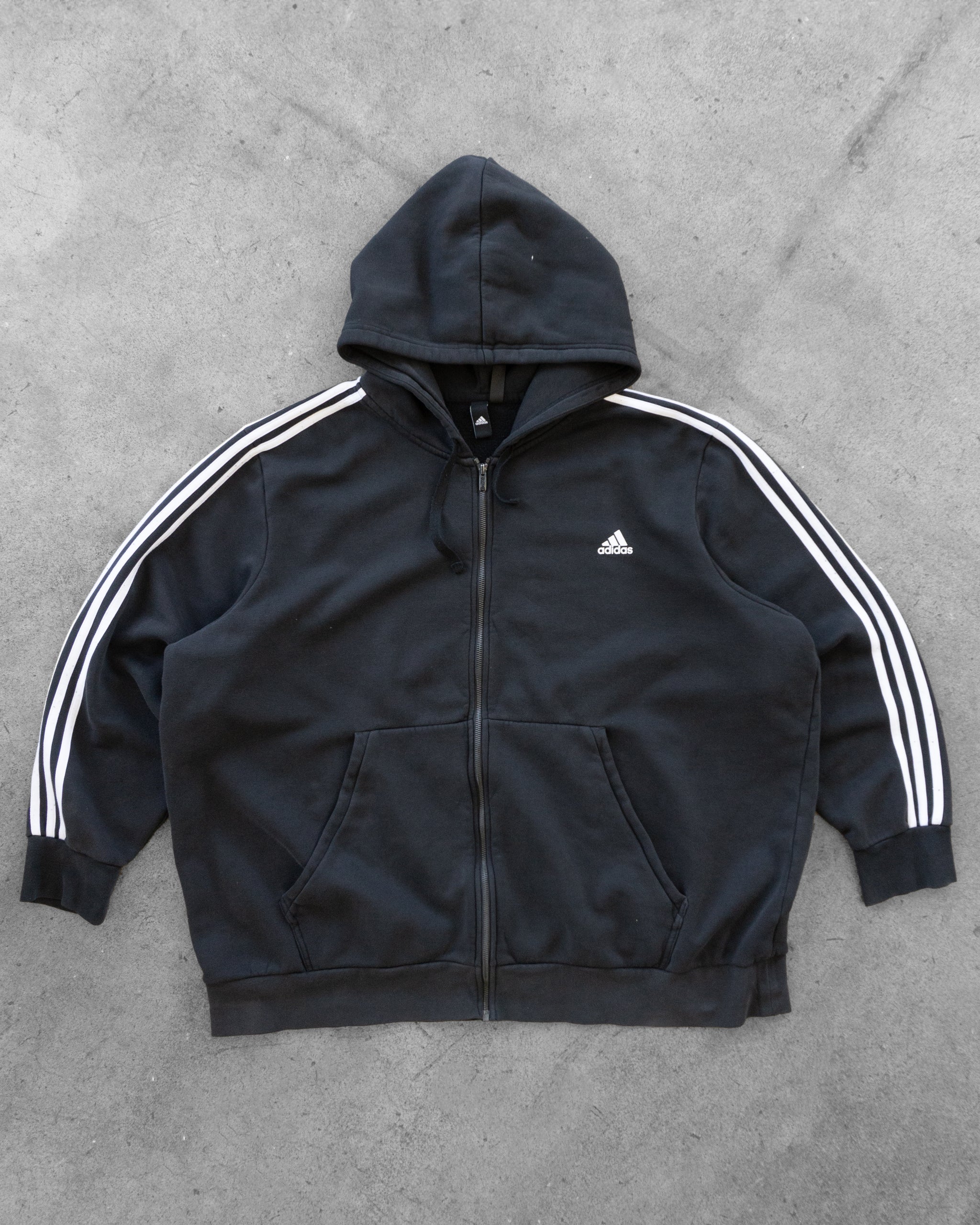 【adidas】 Zip-up シルエットがきれいなクロップジャケット 8_b566f01b-5e59-416c-81f6-