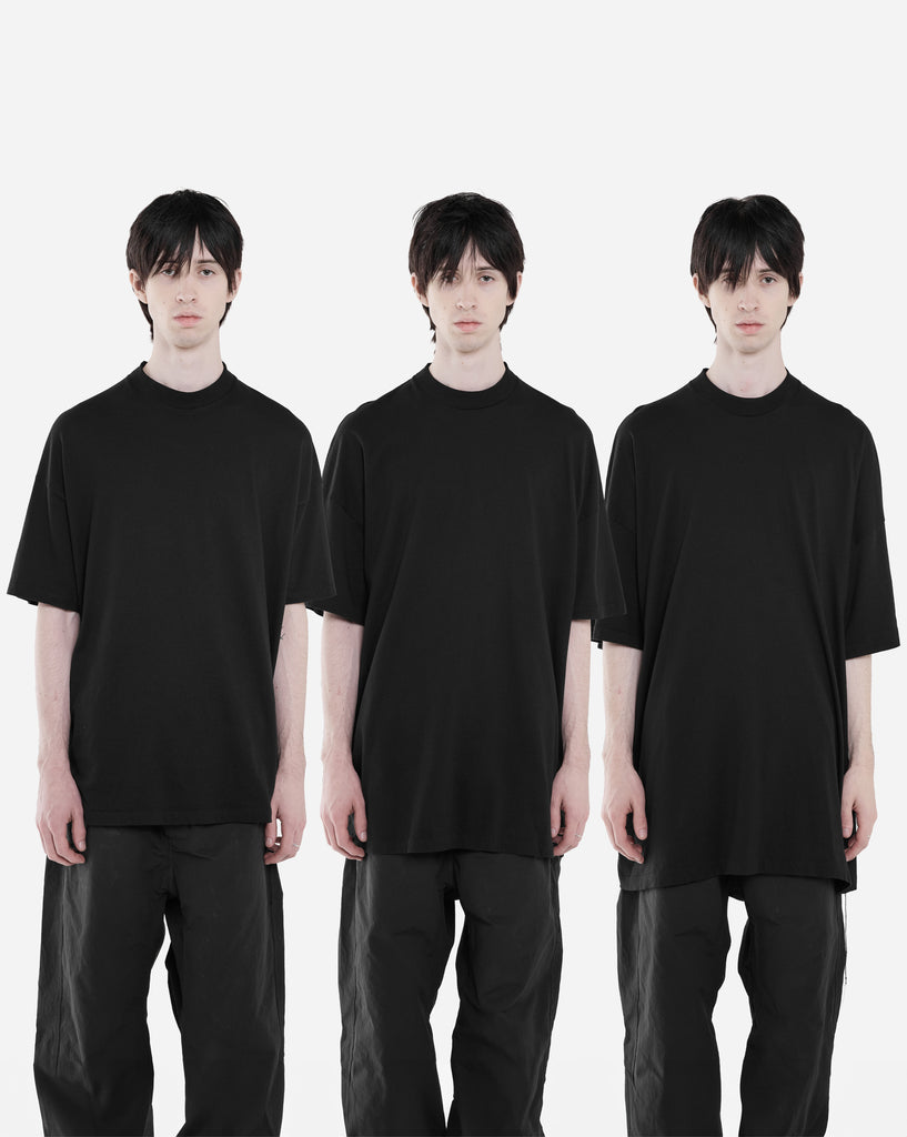 Unsound Broadrick Baggy Tee Black Front On Model