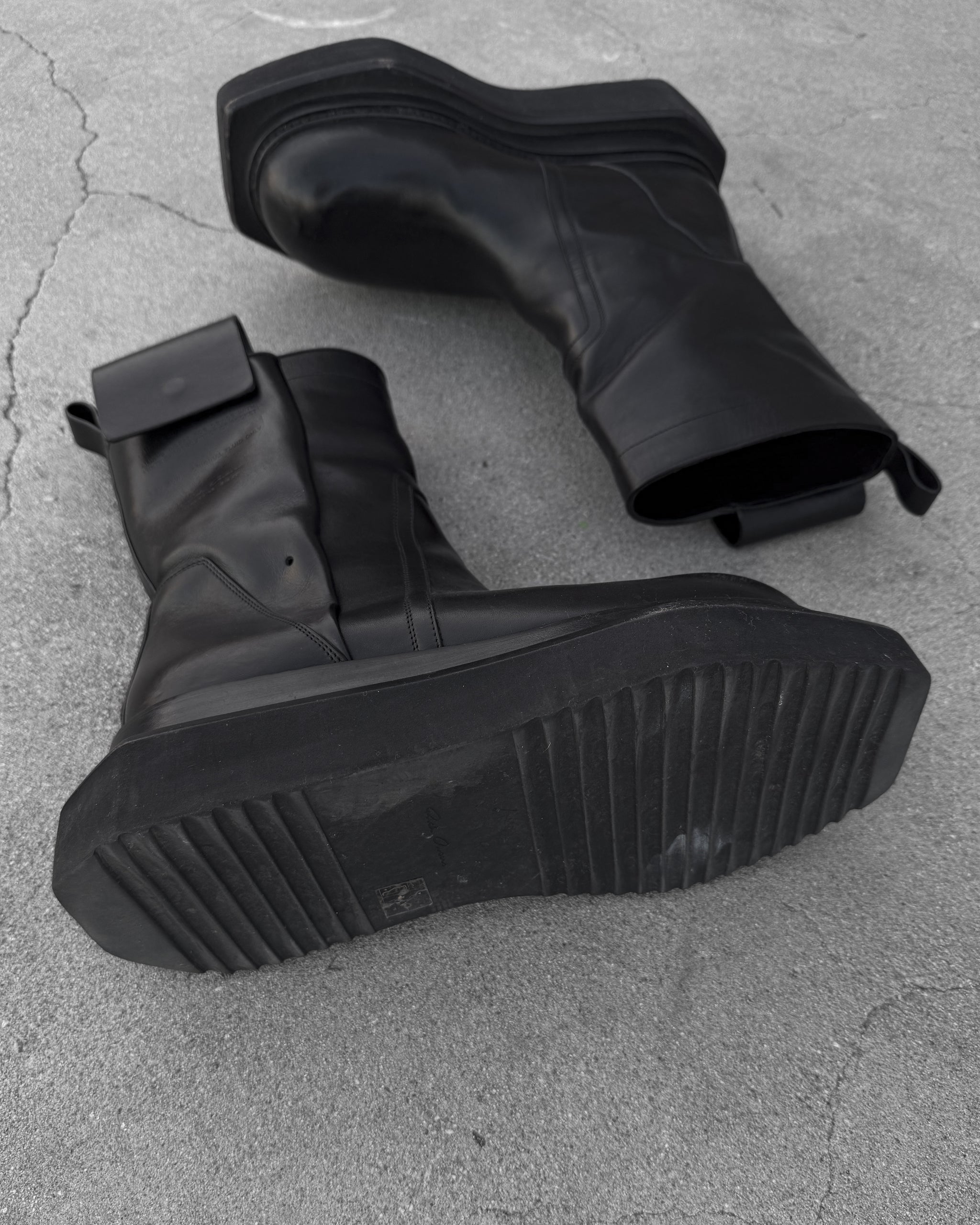 RICK OWENS SS2022 'FOGACHINE' TURBO CYCLOPS FOG POCKET CREEPER