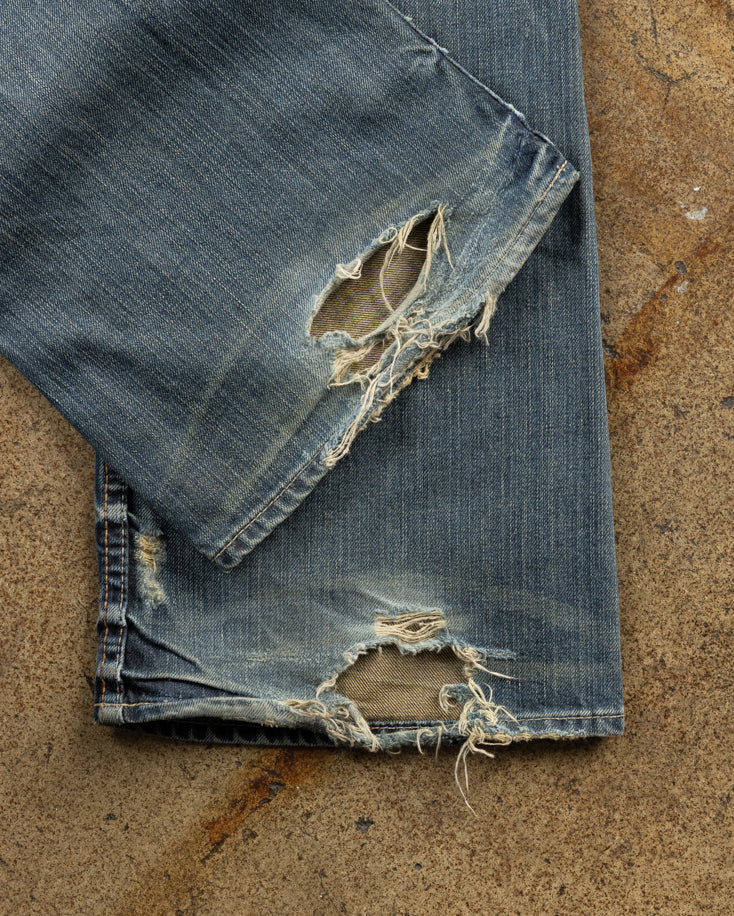 Mud Wash BKE Distressed Bootcut Jeans - Early 2000s DETAIL PHOTO