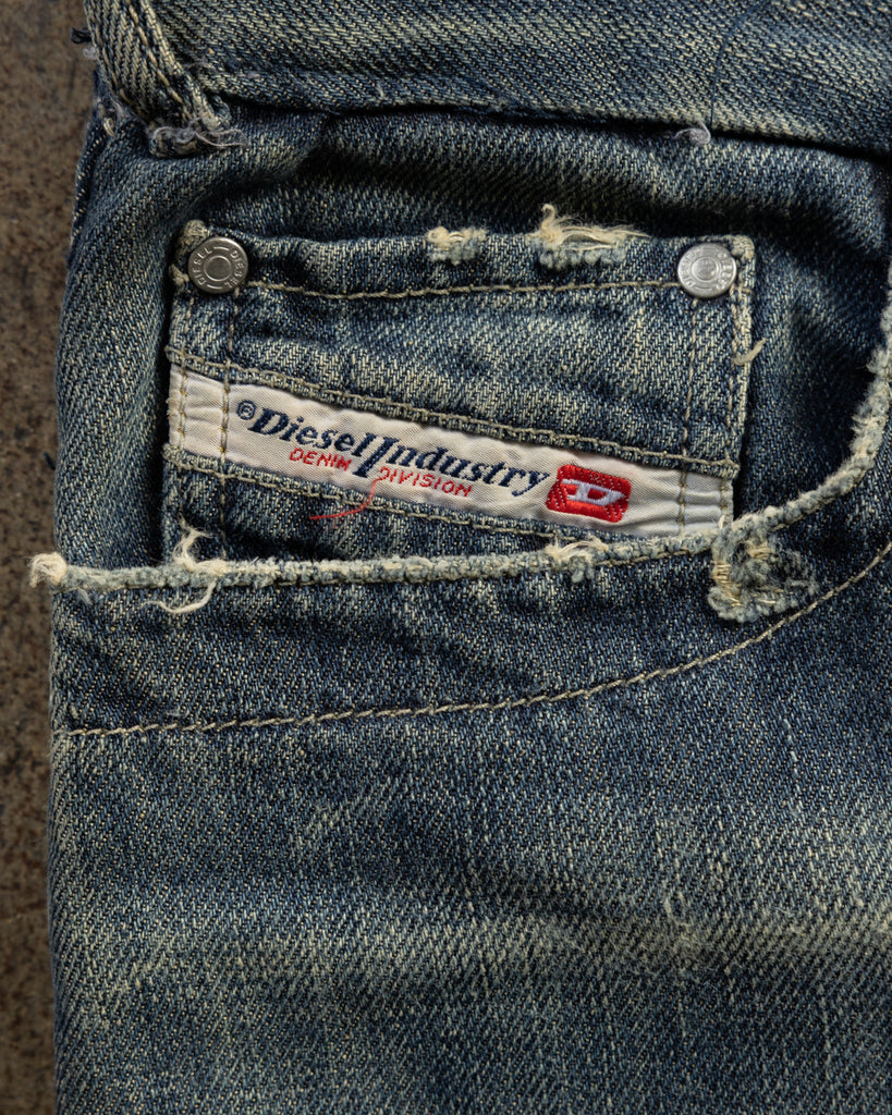 Diesel Distressed Loose Fit Jeans - Early 2000s DETAIL PHOTO