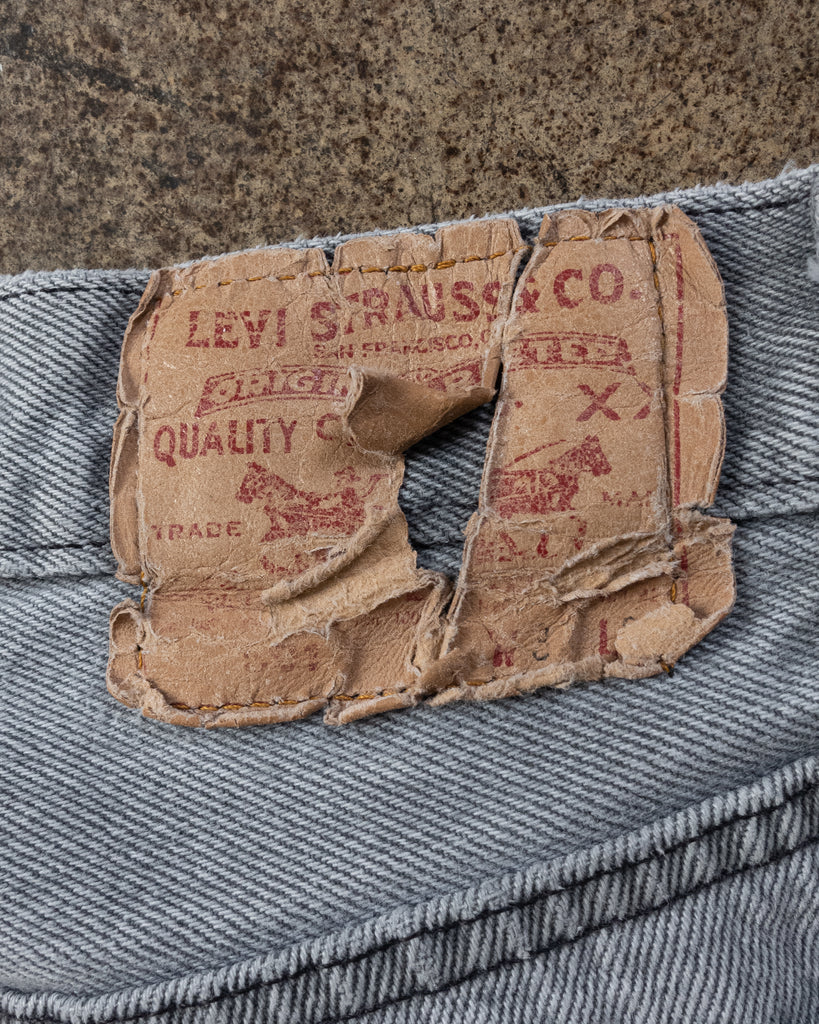 Levi's 501 Light Grey Distressed Jeans - 1990s - detail