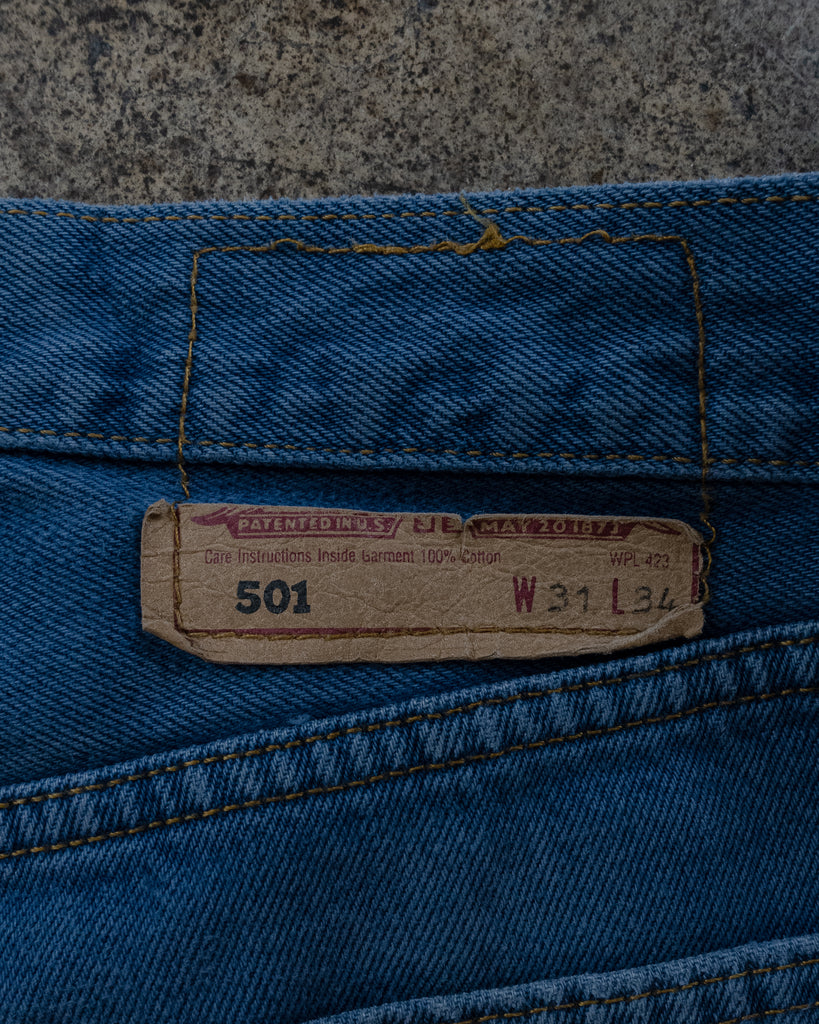 Levi's 501 Faded Blue Distressed Jeans - 1990s - detail