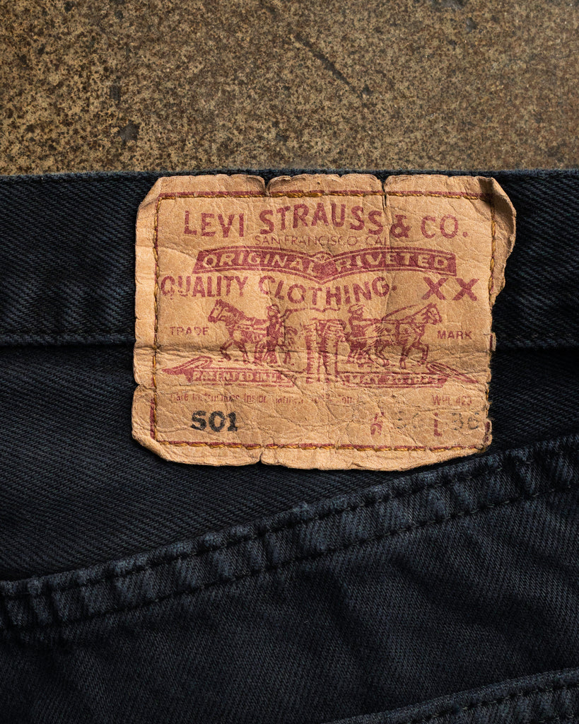Levi's 501 Faded Blue Black Jeans - 1990s back patch