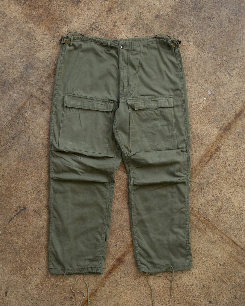 US Military Chemical Protective Cargo Pants - 1980s FRONT PHOTO