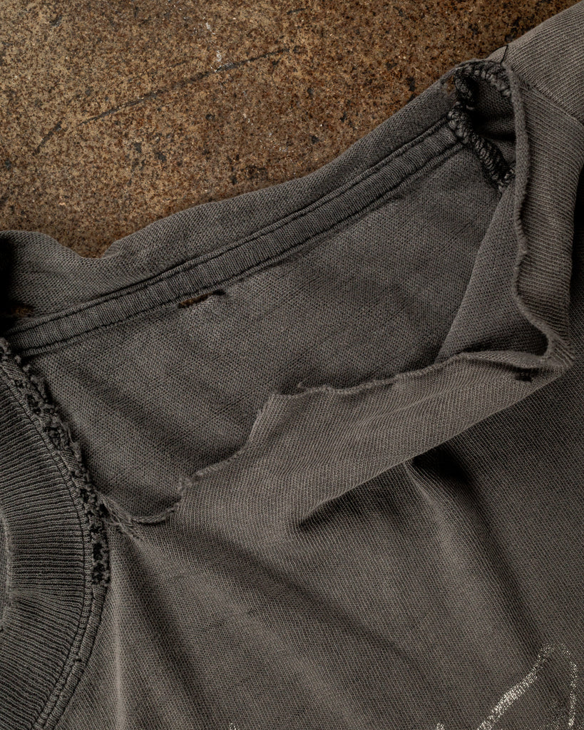 Faded & Thrashed "Pink Floyd The Wall" Tee - Detail