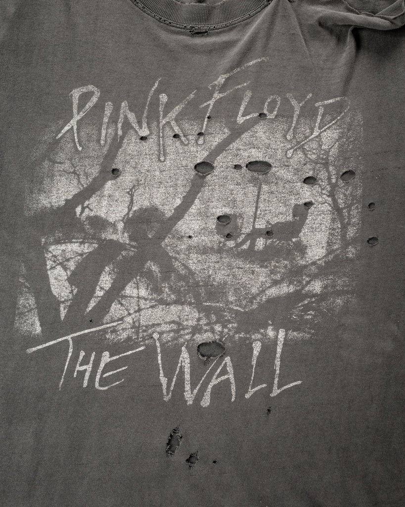 Faded & Thrashed "Pink Floyd The Wall" Tee - Detail