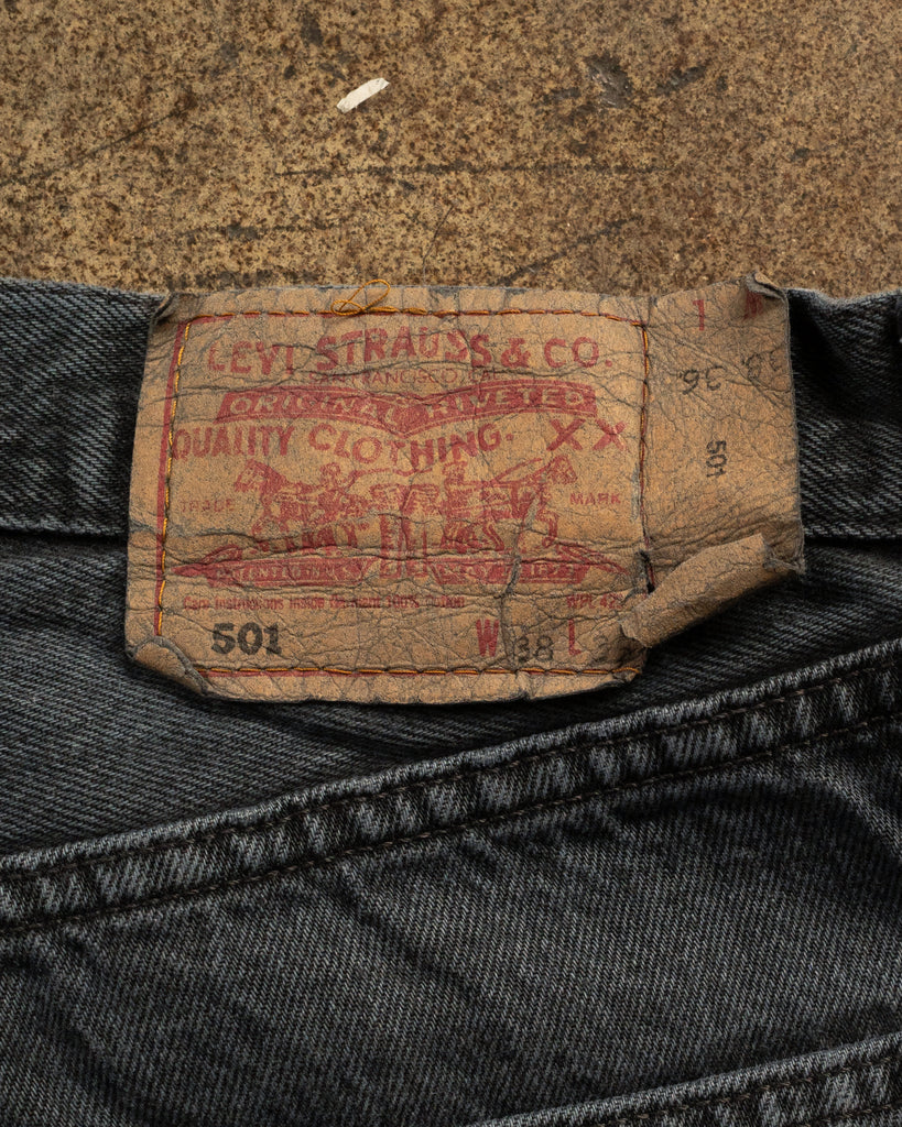 Levi's 501 Sun Faded Black Jeans - 1990s back patch